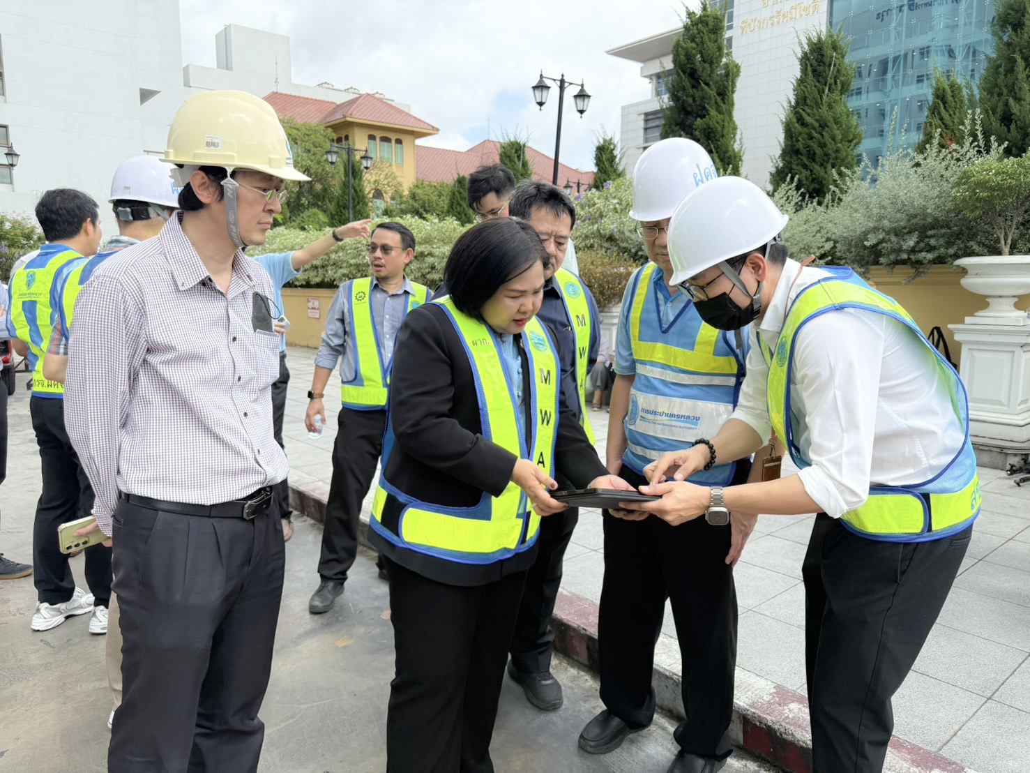 กปน. เร่งบรรเทาผลกระทบผู้ใช้น้ำ จากเหตุถนนสามเสนทรุดตัว กระทบท่อประปาแตกรั่ว